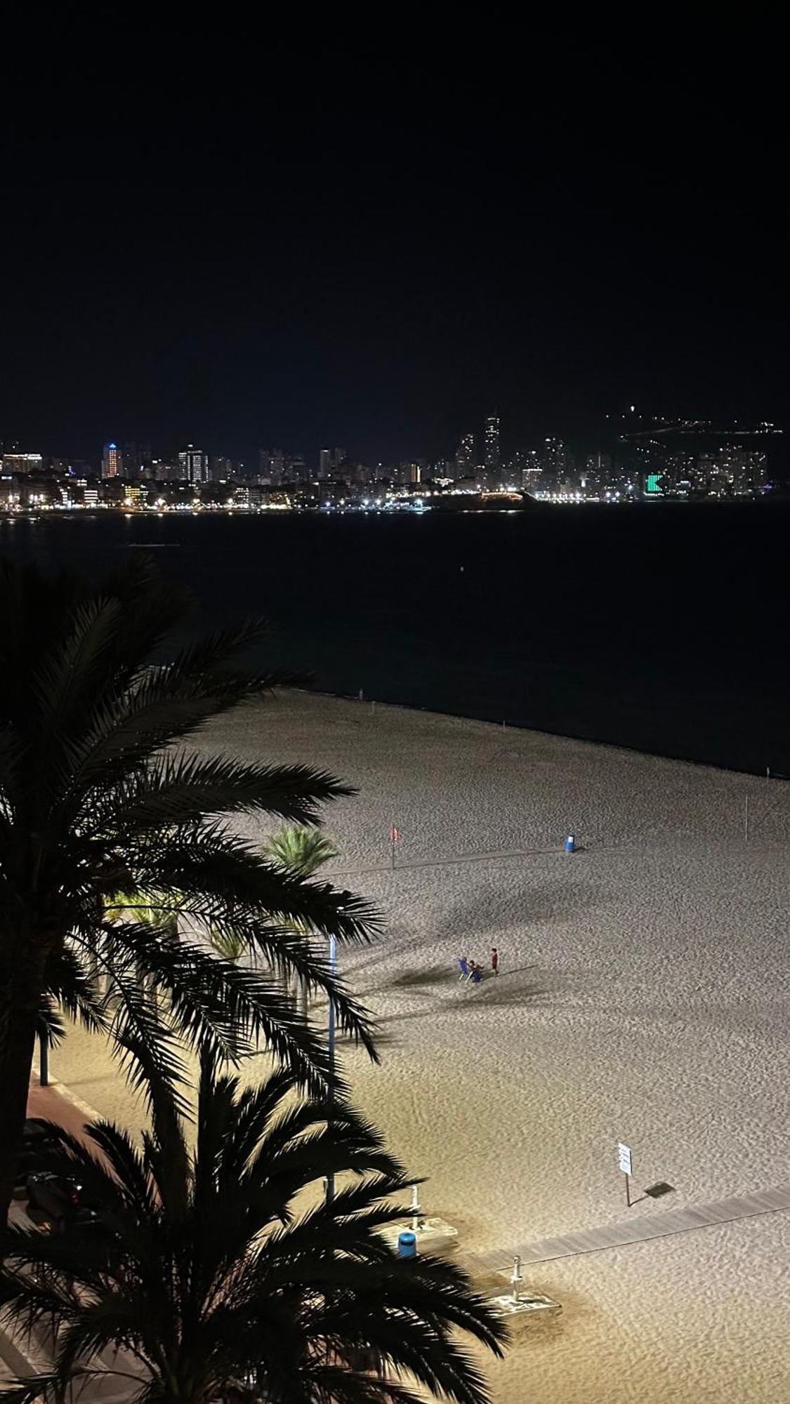 Esmeralda, Benidorm Beachfront Poniente, 1st line Frontal Seaview, Ocean Terrace Buitenkant foto